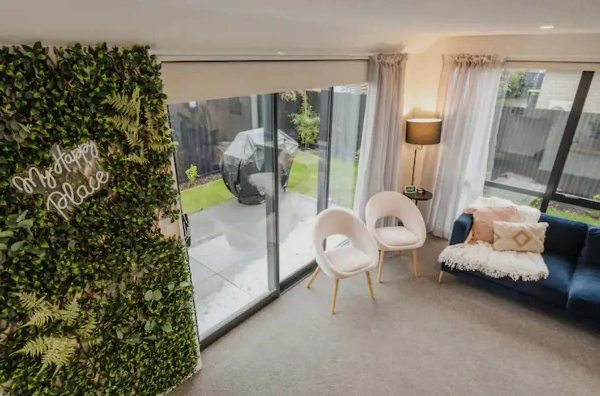 Travellers' Dream Steps From Shops And Close To Airport クライストチャーチ